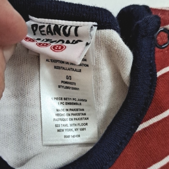 Pirate one piece outfit 0/3 months - Picture 3 of 4